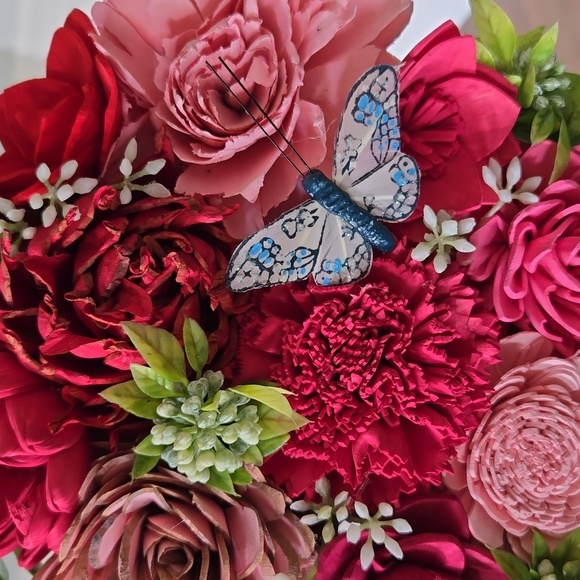 Wood Flower Bouquet for Auntie - Picture 4 of 5